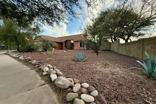 3185 W Calle De La Bajada, Tucson, AZ 85746 - Photo 2