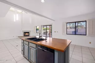 8786 E Corte Caida Del Sol, Tucson, AZ 85715 - Photo 12