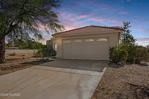 9086 E La Palma Dr, Tucson, AZ 85747 - Photo 2