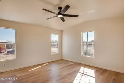 633 N Warren Road, Benson, AZ 85602 - Photo 8