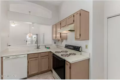 3420 S Crown Dancer Drive, Tucson, AZ 85730 - Photo 10