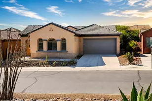 2033 W Acacia Bluffs Dr, Green Valley, AZ 85622 - Photo 1