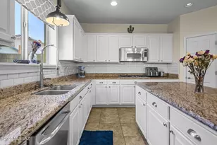 717 W Calle Canto Sereno, Sahuarita, AZ 85629 - Photo 12