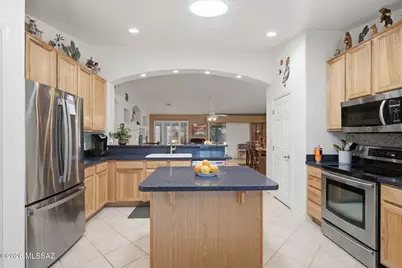 1257 N Sun Catcher Way, Green Valley, AZ 85614 - Photo 14