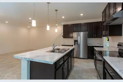 1107 E Descent Street, Tucson, AZ 85719 - Photo 6