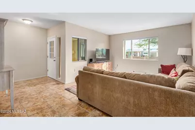 392 W Rio Altar, Green Valley, AZ 85614 - Photo 6