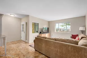 392 W Rio-Altar, Green Valley, AZ 85614 - Photo 6