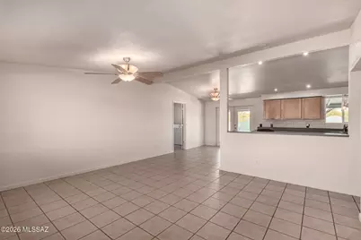 7596 N Meredith Boulevard, Tucson, AZ 85741 - Photo 4