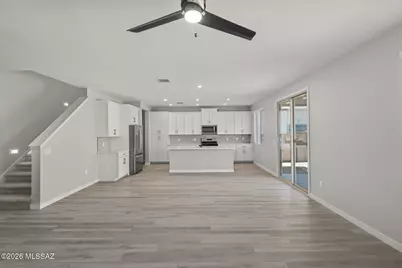 7794 S Wild Prairie Drive S, Tucson, AZ 85757 - Photo 8