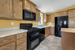 7706 W Copper Nugget Dr, Tucson, AZ 85735 - Photo 24