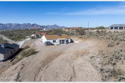 1878 Circulo Girasol, Rio Rico, AZ 85648 - Photo 2