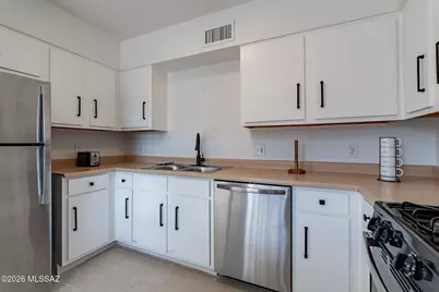 1564 N Paseo La Tinaja, Green Valley, AZ 85614 - Photo 16