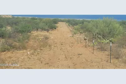 5031 W Helmet Peak Road, Sahuarita, AZ 85629 - Photo 18