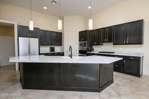 12301 N Meditation Dr, Marana, AZ 85658 - Photo 8