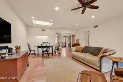 5800 E Cochise Trail, Tucson, AZ 85750 - Photo 10