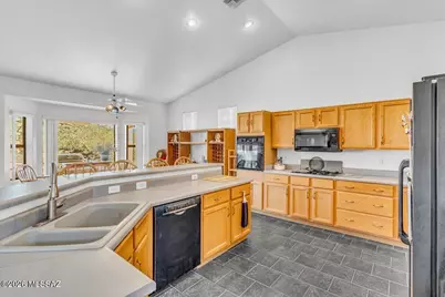 4940 N Castle Ridge Road, Tucson, AZ 85749 - Photo 22