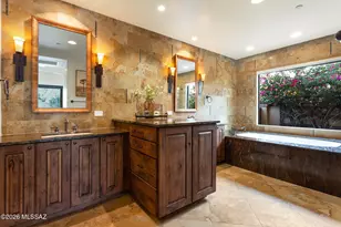 6067 W Seven Saguaros Cir, Marana, AZ 85658 - Photo 10