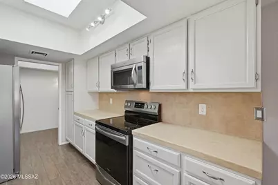 3910 S Placita De La Moneda, Green Valley, AZ 85622 - Photo 6