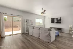 8317 W Canvasback Ln, Tucson, AZ 85757 - Photo 8