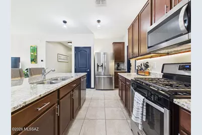 8015 N Scholes Avenue, Tucson, AZ 85741 - Photo 8