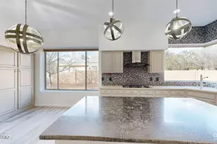 2470 N Castle Rock Dr, Tucson, AZ 85749 - Photo 6