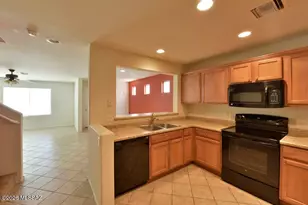 10590 E Pleasant Pasture Dr, Tucson, AZ 85747 - Photo 2