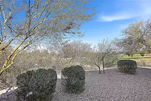 954 N Broken Hills Dr, Green Valley, AZ 85614 - Photo 4