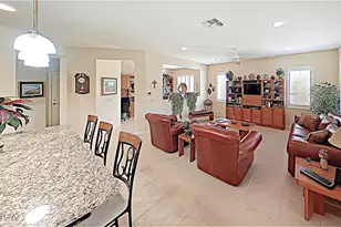 954 N Broken Hills Dr, Green Valley, AZ 85614 - Photo 8