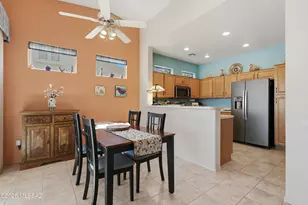 306 N Cape Royal Dr, Green Valley, AZ 85614 - Photo 10