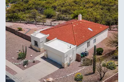 5335 N Canyon Rise Place, Tucson, AZ 85749 - Photo 2