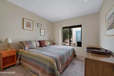 952 W Camino Asturias, Green Valley, AZ 85622 - Photo 16