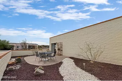 952 W Camino Asturias, Green Valley, AZ 85622 - Photo 20