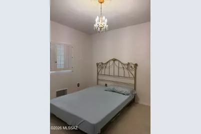 373 W Veterans Boulevard, Tucson, AZ 85713 - Photo 16