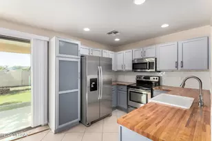 21607 E Homestead Dr, Red Rock, AZ 85145 - Photo 14