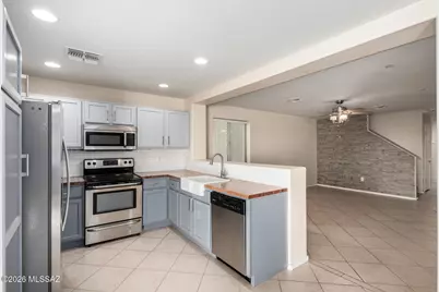 21607 E Homestead Drive, Red Rock, AZ 85145 - Photo 12