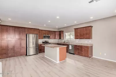 8445 E Ramona Madera Lane, Tucson, AZ 85747 - Photo 2