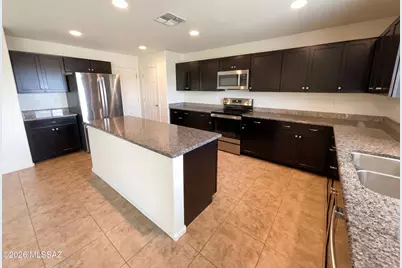 11600 W Granville Drive, Marana, AZ 85653 - Photo 2