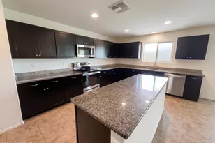 11600 W Granville Dr, Marana, AZ 85653 - Photo 2