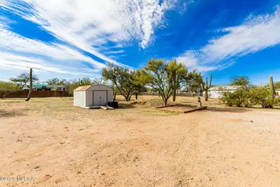 11103 W Panther Peak Drive, Tucson, AZ 85743 - Photo 28