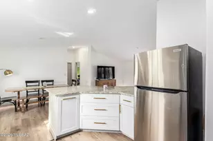 11103 W Panther Peak Dr, Tucson, AZ 85743 - Photo 14