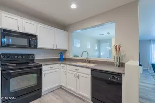 5996 S Sweet Birch Ln, Tucson, AZ 85747 - Photo 12