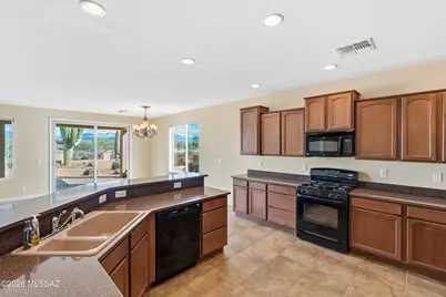 600 N Alexis Loop, Green Valley, AZ 85614 - Photo 20