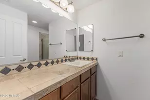 4120 N Thurston Ln, Tucson, AZ 85705 - Photo 16