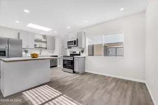 71 E Santa Chalice Dr, Green Valley, AZ 85614 - Photo 14