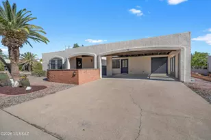 71 E Santa Chalice Dr, Green Valley, AZ 85614 - Photo 4