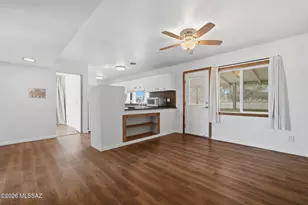 8276 E Koralee Pl, Tucson, AZ 85710 - Photo 12