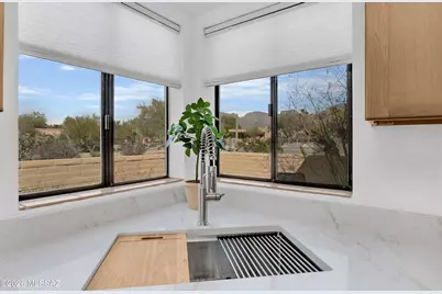 1230 E Placita Del Cervato, Tucson, AZ 85718 - Photo 8