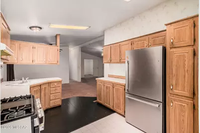 16810 W Placita La Junta, Marana, AZ 85653 - Photo 12