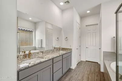 10598 W Larkhill Drive, Marana, AZ 85653 - Photo 16