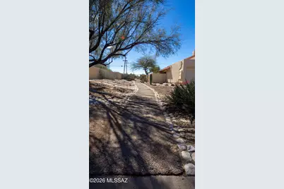 310 E Highcourte Lane, Tucson, AZ 85737 - Photo 20